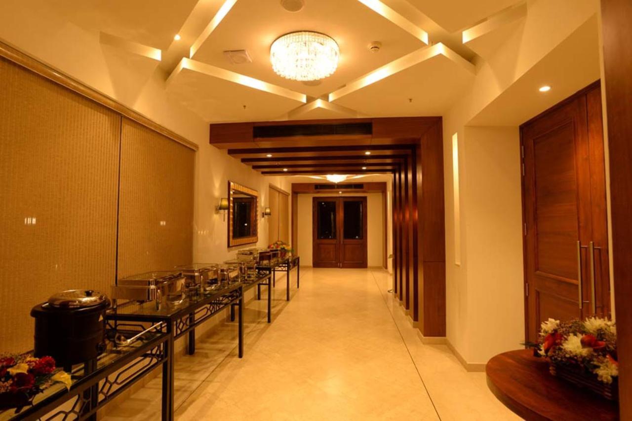 Lemon Tree Hotel Coimbatore Exterior foto